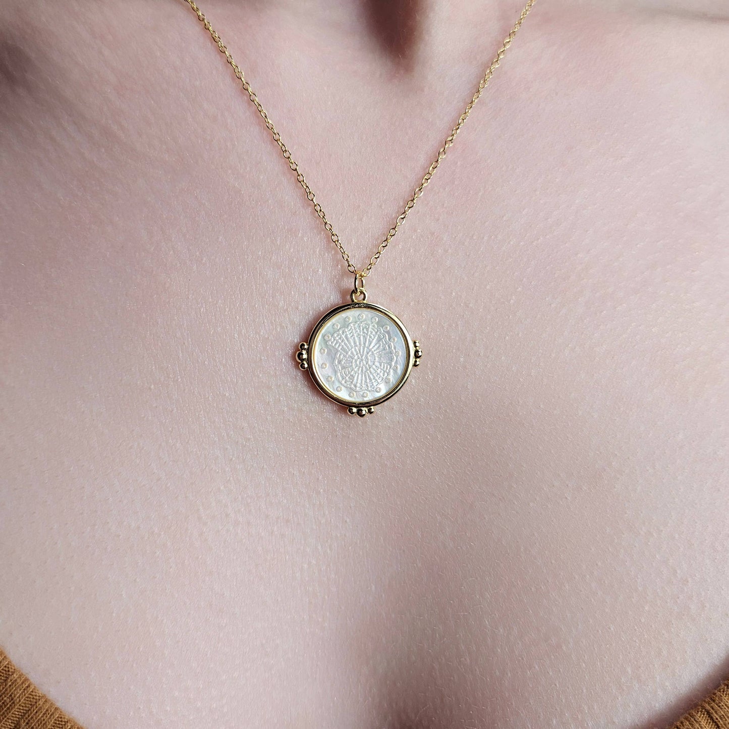 HolyBang Jewels Mother of Pearl Fossil Pendent - Gold