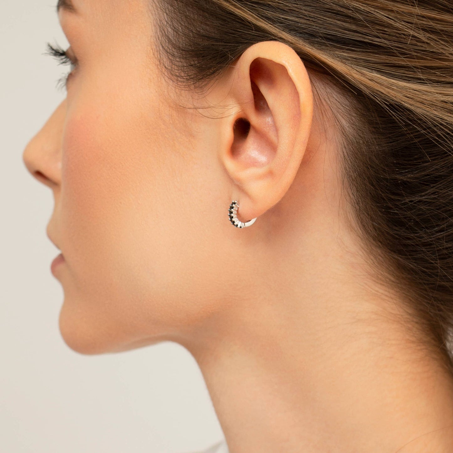 HolyBang Jewels Black Baguette Huggie Earrings - Gold