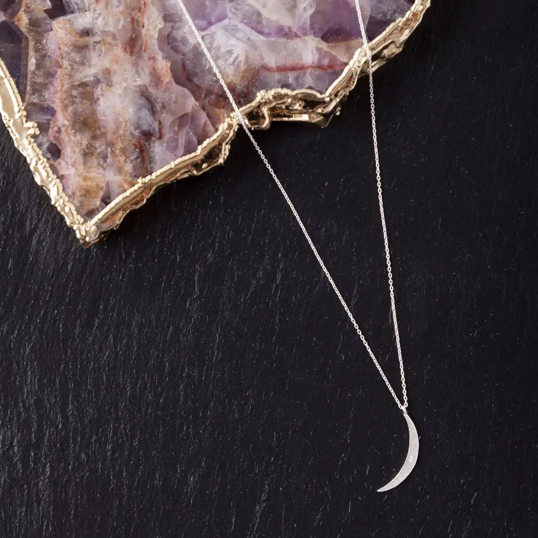 Baizaar Silver Crescent Moon Necklace