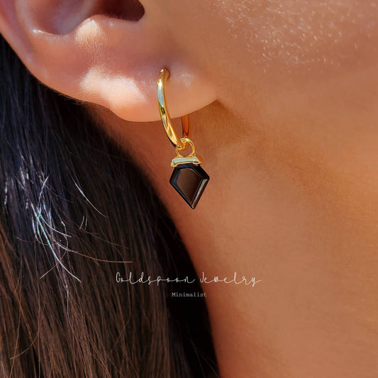 HolyBang Jewels Arrowhead Onyx Drop Earrings - Gold