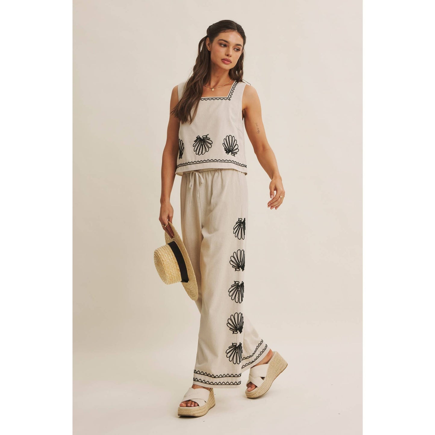 In February Coastal Seashell Embroidered Pant