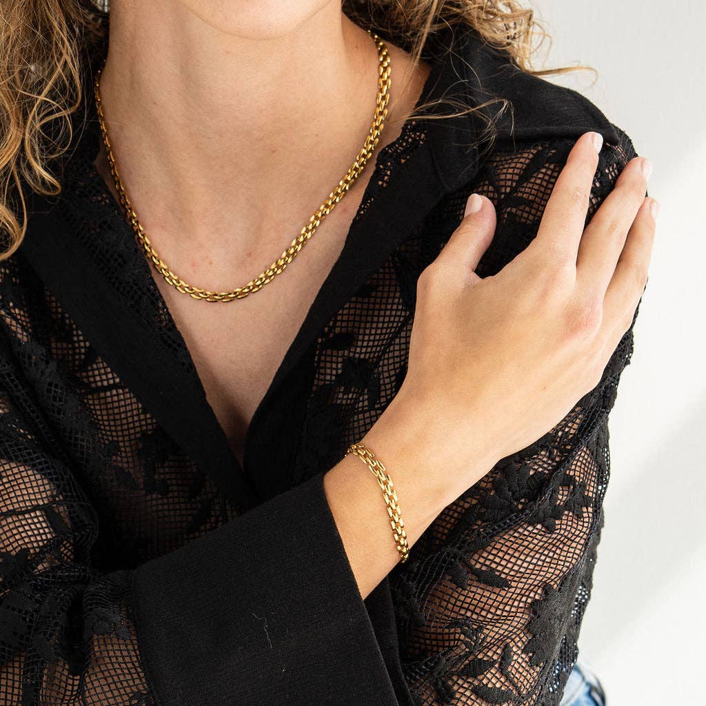 Brenda Grands Jewelry Waterproof Gold Squared Chain Bracelet