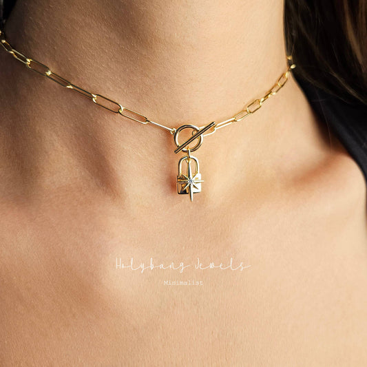 HolyBang Jewels Padlock and Star and Star Charm Toggle Necklace - Gold
