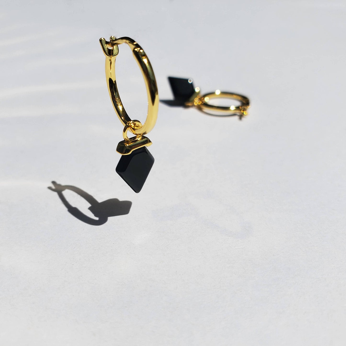 HolyBang Jewels Arrowhead Onyx Drop Earrings - Gold