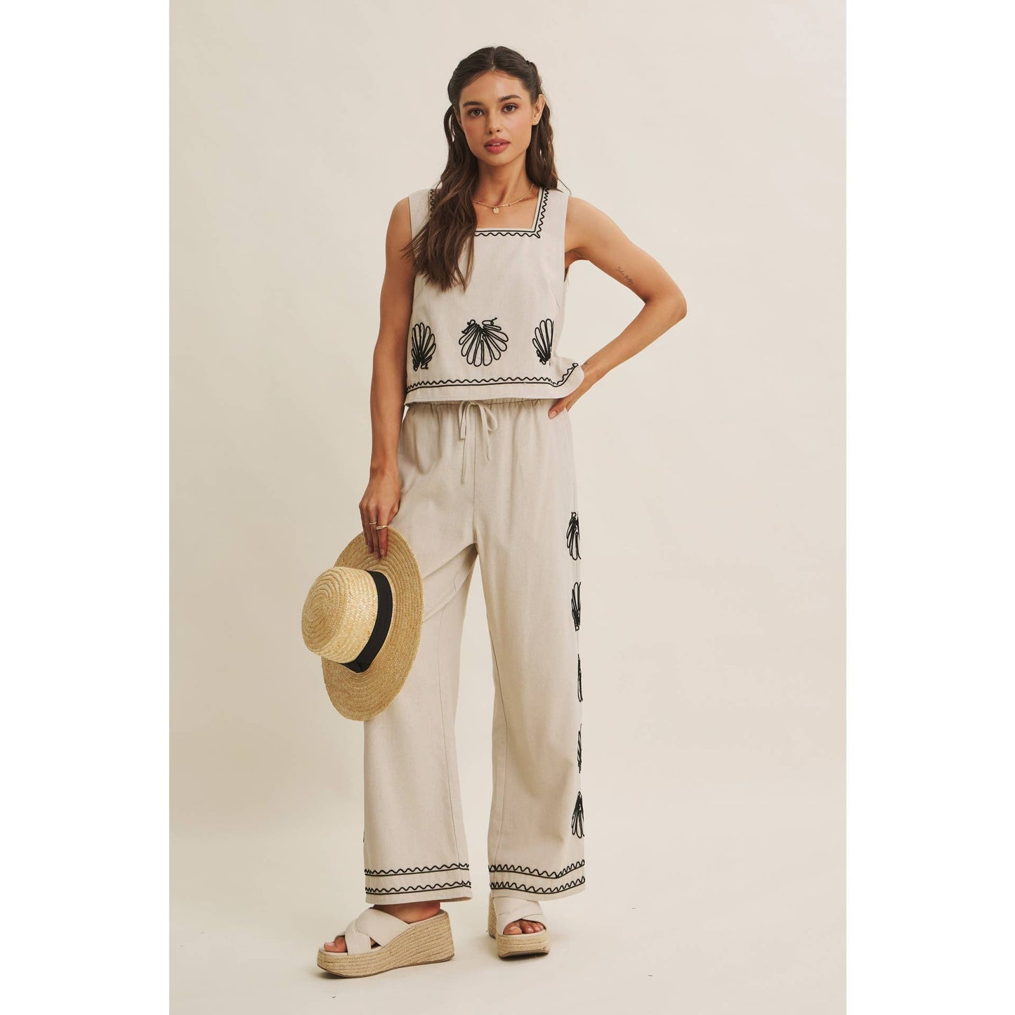 In February Coastal Seashell Embroidered Pant