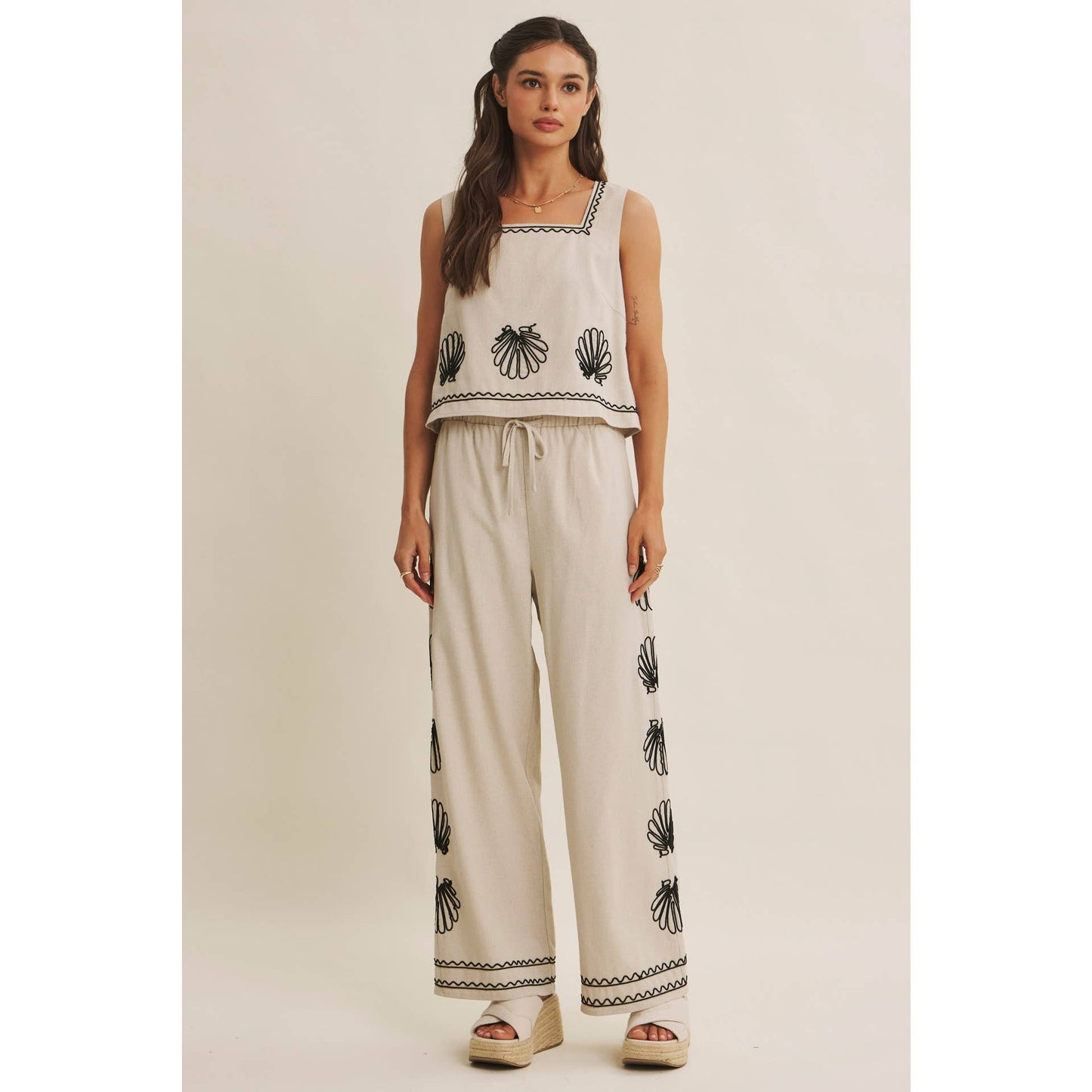 In February Coastal Seashell Embroidered Pant
