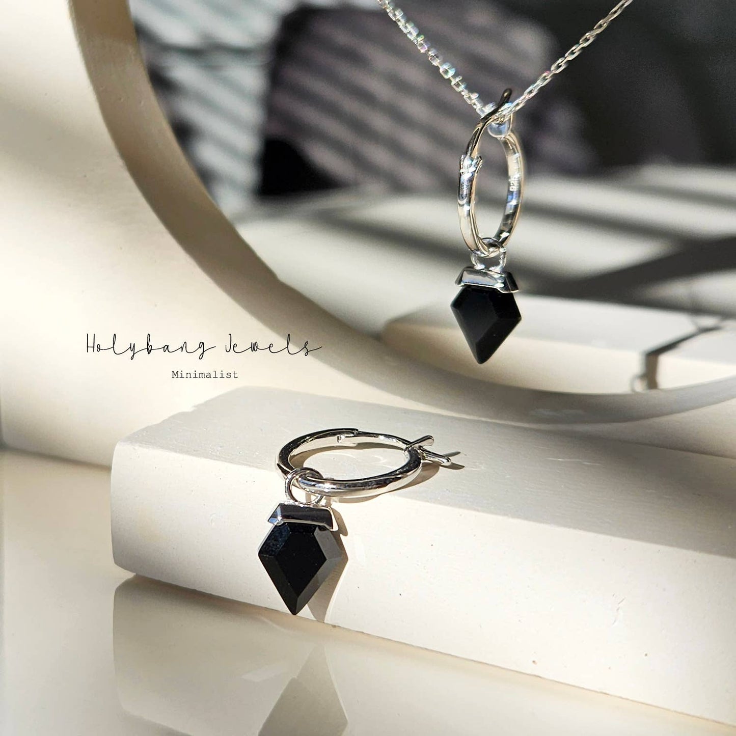 HolyBang Jewels Arrowhead Onyx Drop Earrings - Gold
