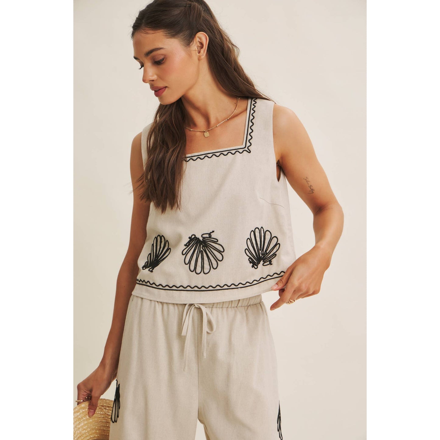 In February Coastal Seashell Embroidered Pant