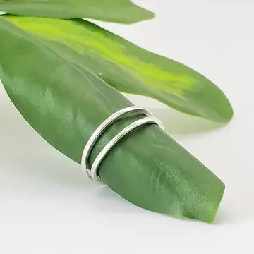 Baizaar Band Ring with Simple Twist