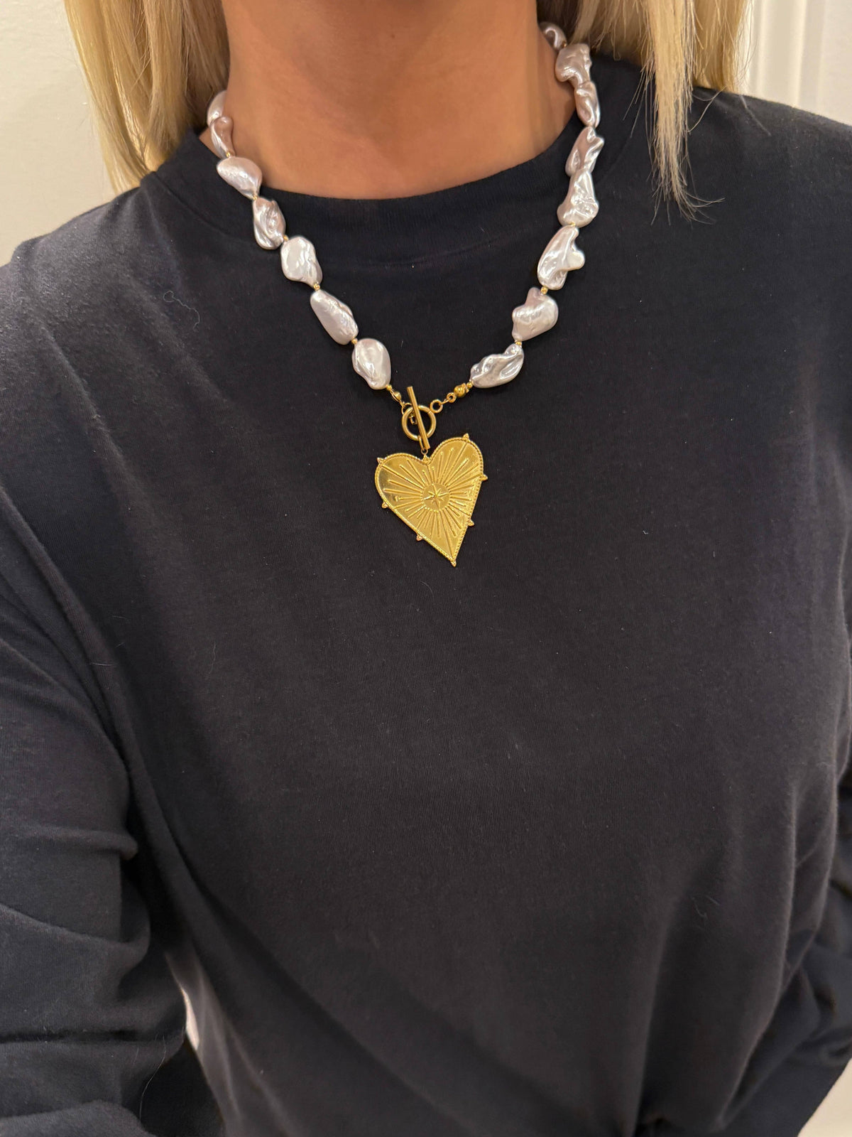 CHANSUTTPEARLS BLAZE NECKLACE