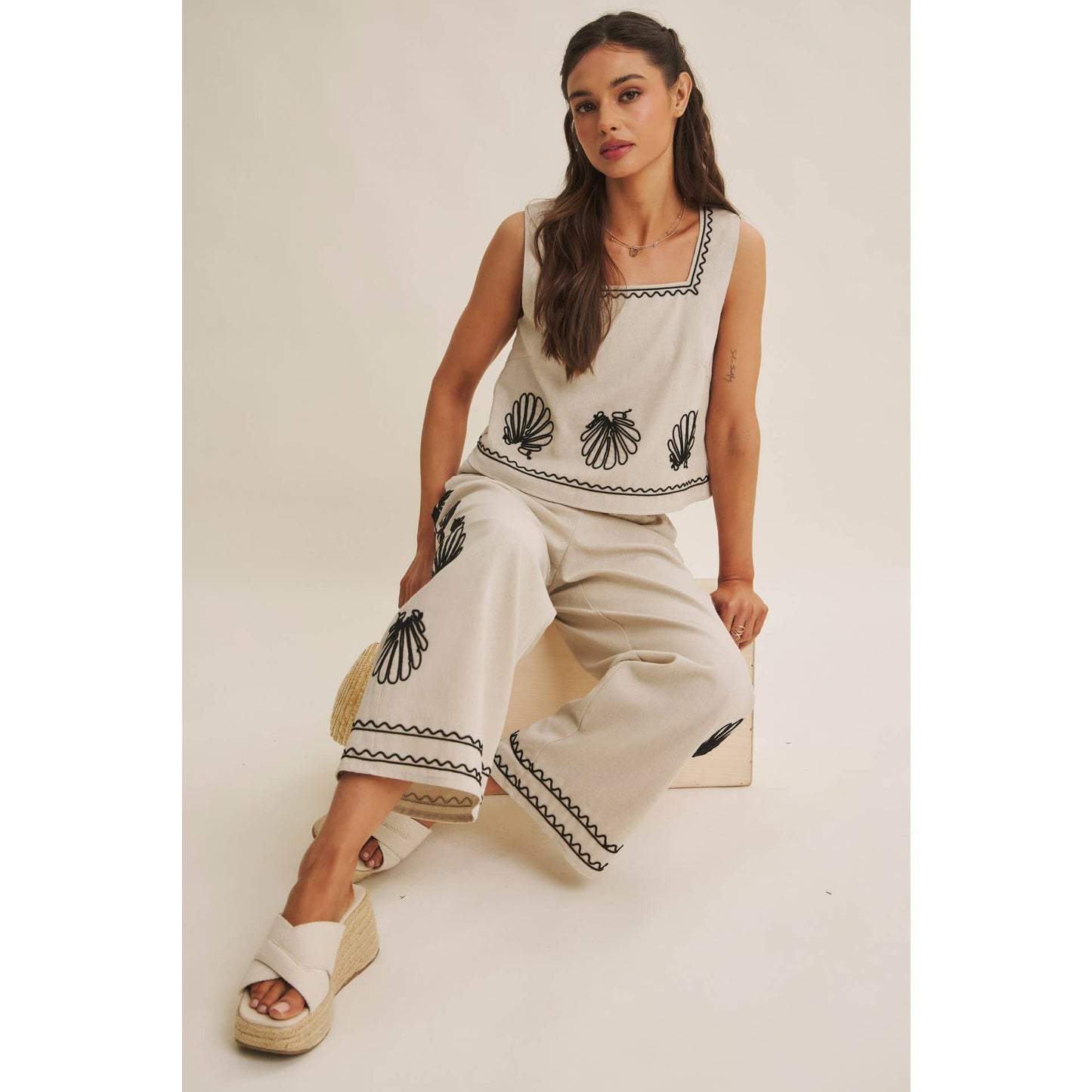 In February Coastal Seashell Embroidered Pant