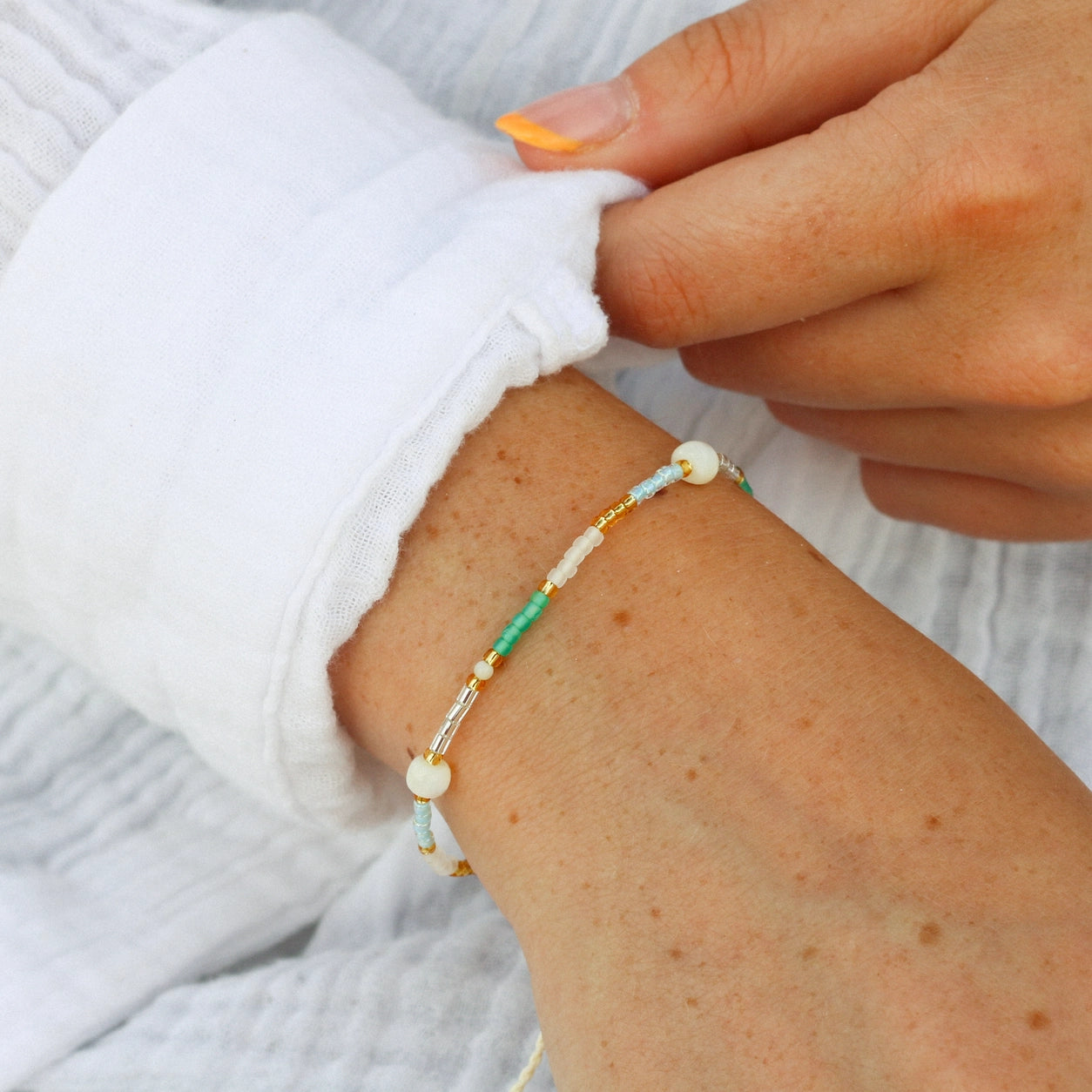 Pineapple Island Golden Hour Colorful Beaded Bracelet - Sea Blue