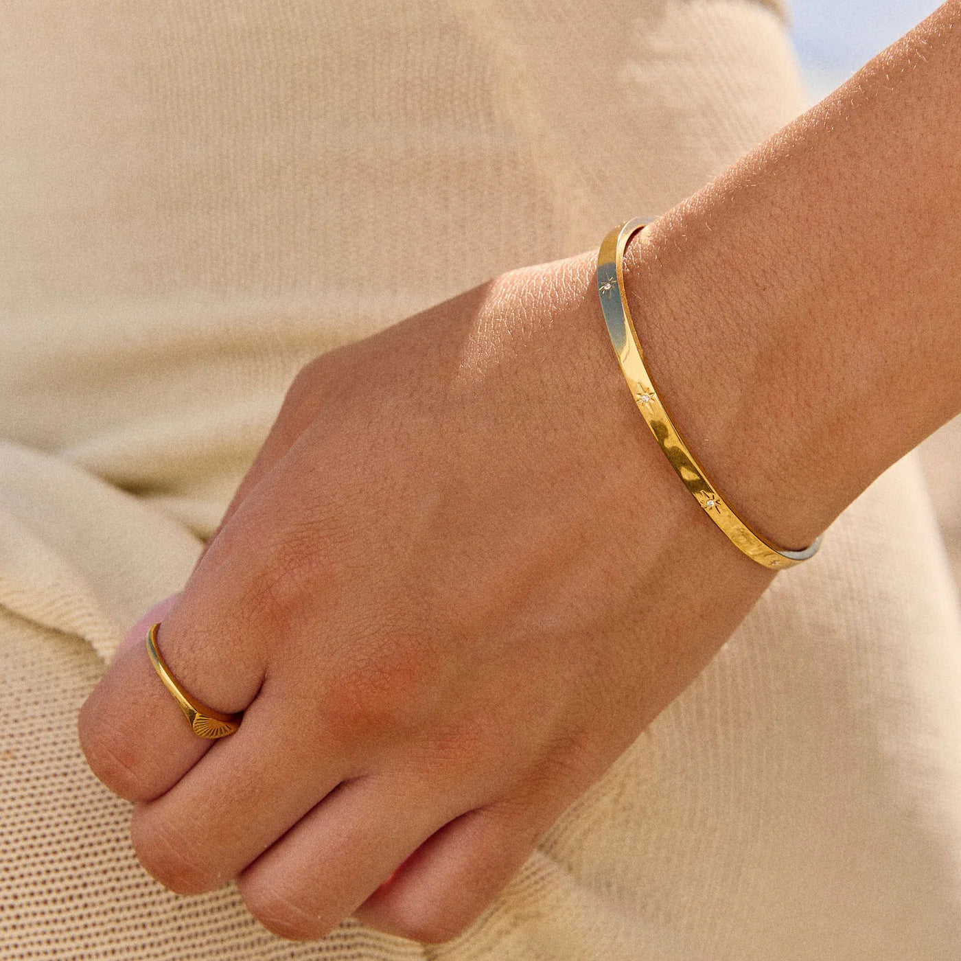 Atolea Starlight Cuff